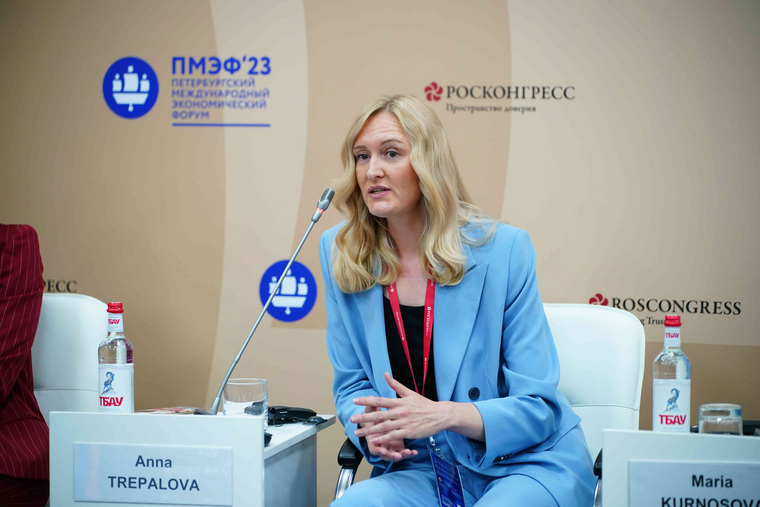 Представитель ТМК Анна Трепалова рассказала участникам ПМЭФ о высокой значимости корпоративных музеев