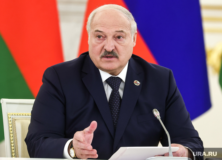 Владимир Путин и Александр Лукашенко на заседании высшего Госсовета союзного государства России и Белоруссии. Москва, лукашенко александр