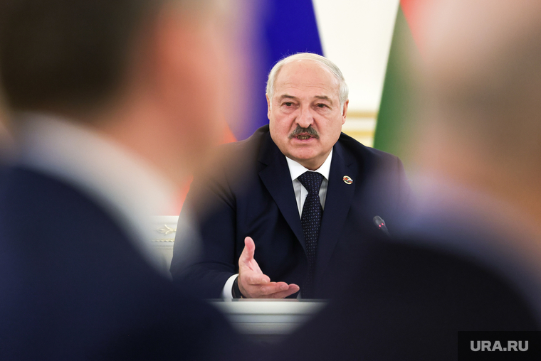 Владимир Путин и Александр Лукашенко на заседании высшего Госсовета союзного государства России и Белоруссии. Москва, лукашенко александр