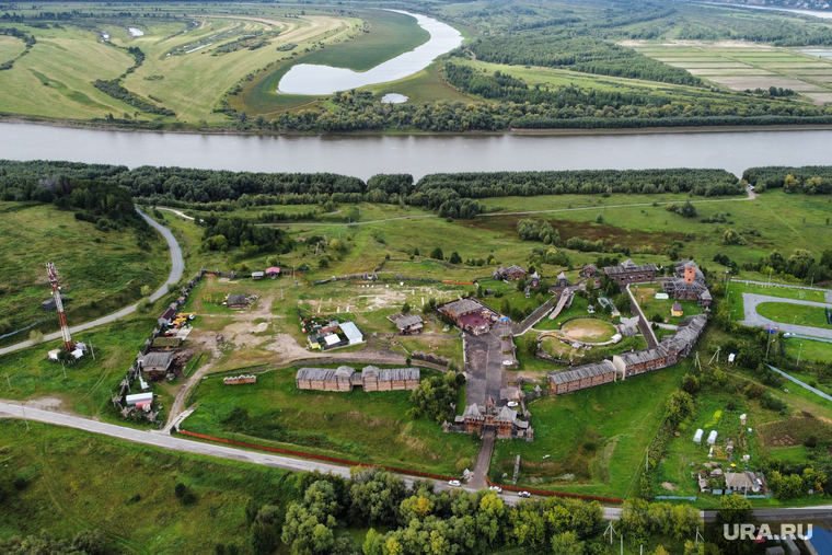 Повседневная жизнь. Пермь, абалак, река иртыш, абалакское поле, турбаза абалак