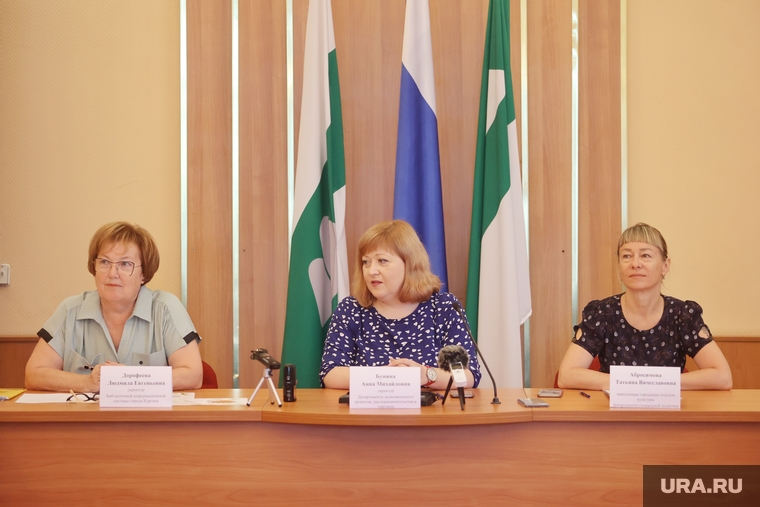 Пресс-конференция на тему городского праздника «Курганская каралька». Курган, дорофеева людмила, абросимова татьяна, бунина анна