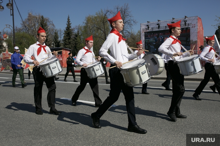 9 мая. Тюмень , парад, пионеры, парад 9 мая