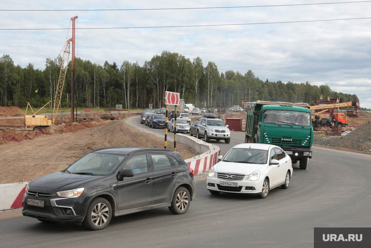 Автомобильная пробка на восточном обходе. Пермь, ремонт дороги, пробка автомобильная