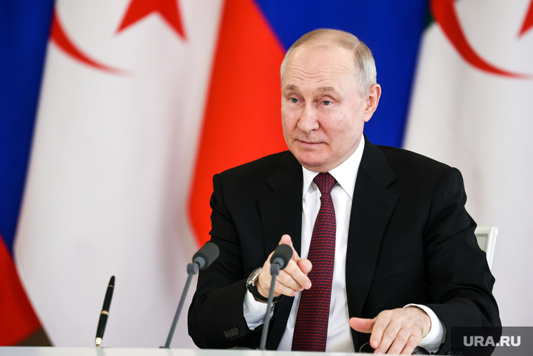 Прибытие президента Алжира Абдельмаджида Теббуна в Кремль. Москва, путин владимир