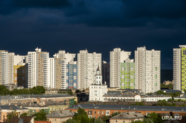 Погода. Пермь, многоэтажки, гроза, туча, пасмурно, лето