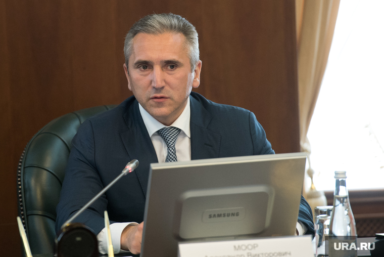 Совещание о социально экономическом развитии тюменской области с Николаем Цукановым и Александром Моором. Тюмень, моор александр, портрет