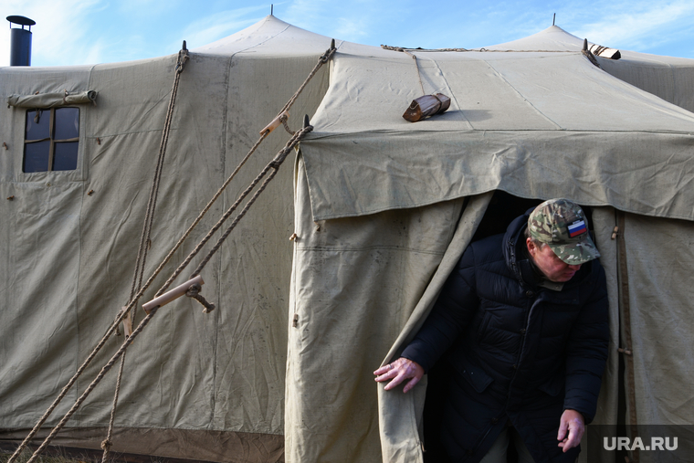 Учебный центр Елань. Екатеринбург, палаточный городок, военная палатка, размещение солдат