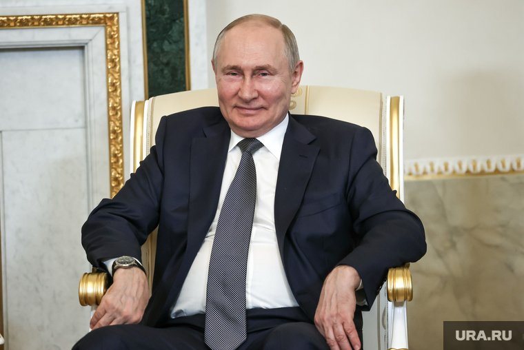 Владимир Путин на встрече с главой банка БРИКС Дилмой Роуссефф. Санкт-Петербург, путин владимир