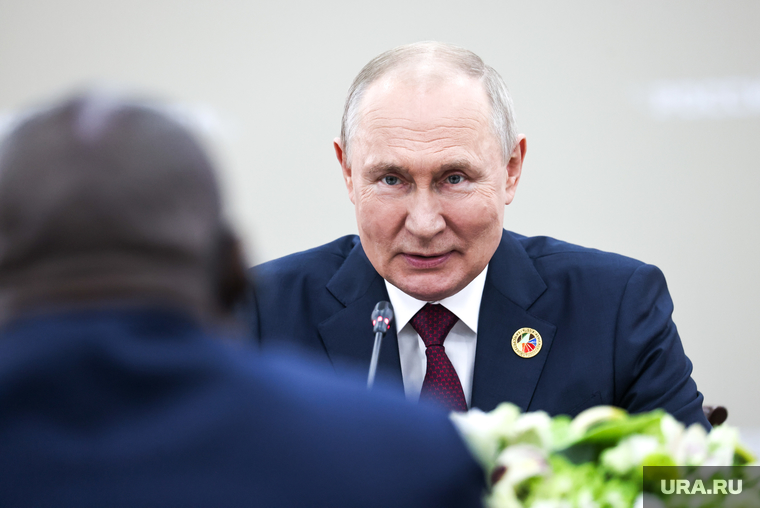 Встречи президента России Владимира Путина с Президентом Республики Бурунди Эваристом Ндайишимийею. Санкт-Петербург, путин владимир