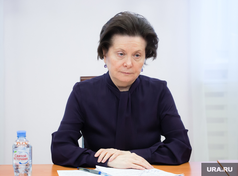 Рабочий визит губернатора ХМАО Натальи Комаровой в село Угут, Сургутский район., портрет, комарова наталья