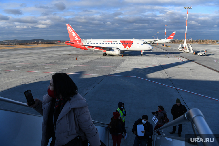 Первый рейс авиасообщения Екатеринбург-Тобольск авиакомпании Red Wings. Екатеринбург, авиакомпания red wings
