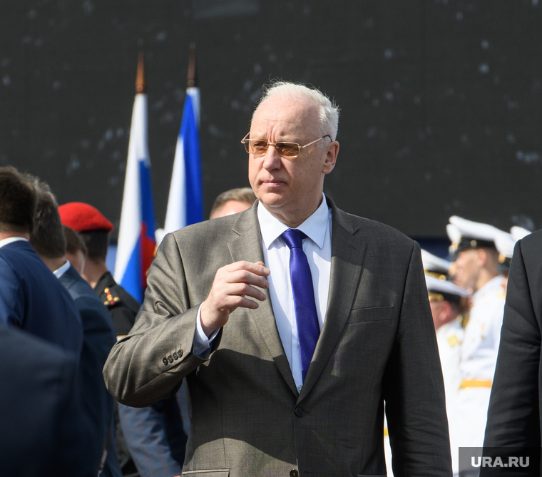 Торжественная церемония празднования Дня ВМФ на Сенатской площади. Санкт-Петербург, бастрыкин александр