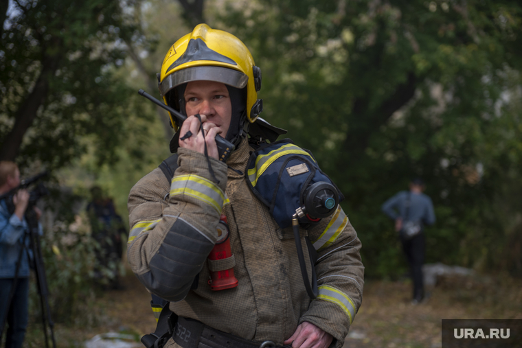 Пожар на ул.Уральской 110. Пермь, мчс, пожар, чп, огнеборцы, пожарные, пч