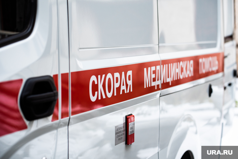 Медицинский центр для пациентов с инфекционными заболеваниями. Свердловская область, Краснотурьинск , неотложка, медицина, здравоохранение, медицинская помощь, неотложная помощь, машина скорой помощи, машина скорой медицинской помощи, скорая помошь