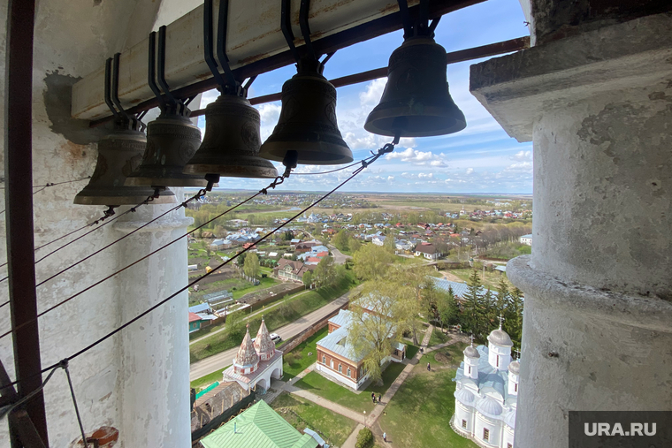Повседневная жизнь. Пермь, религия, колокола храма, золотое кольцо, суздаль