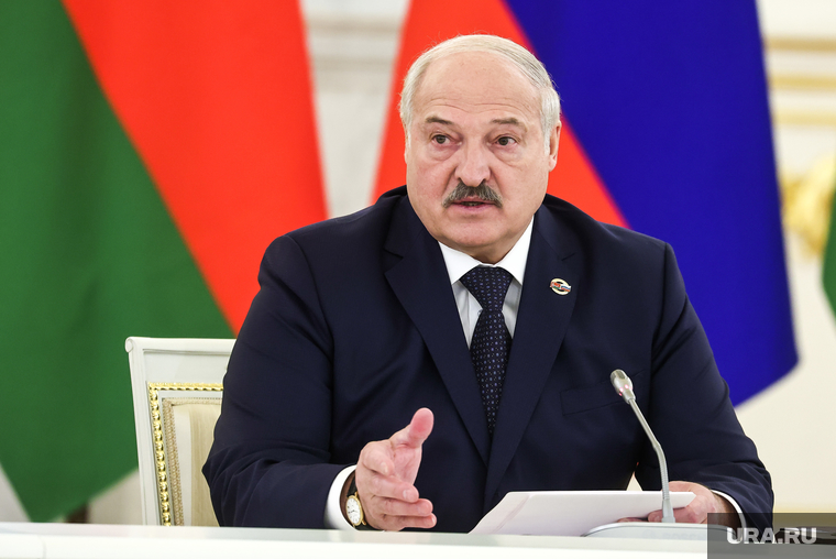 Владимир Путин и Александр Лукашенко на заседании высшего Госсовета союзного государства России и Белоруссии. Москва, лукашенко александр