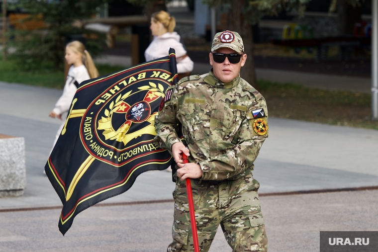 Митинг ЧВК Вагнер в День Российского флага. Пермь, чвк вагнер, ветеран боевых действий