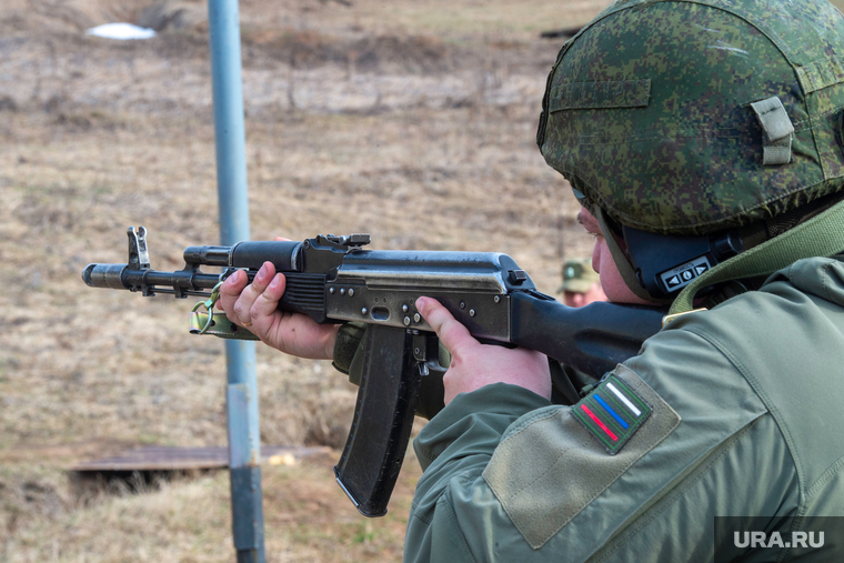 Военная подготовка к службе в зоне СВО. Центр Стрелец.Пермь, оружие, стрелки, автомат калашникова, спецназ, чвк, сво, армия россии, штурмовики, военный