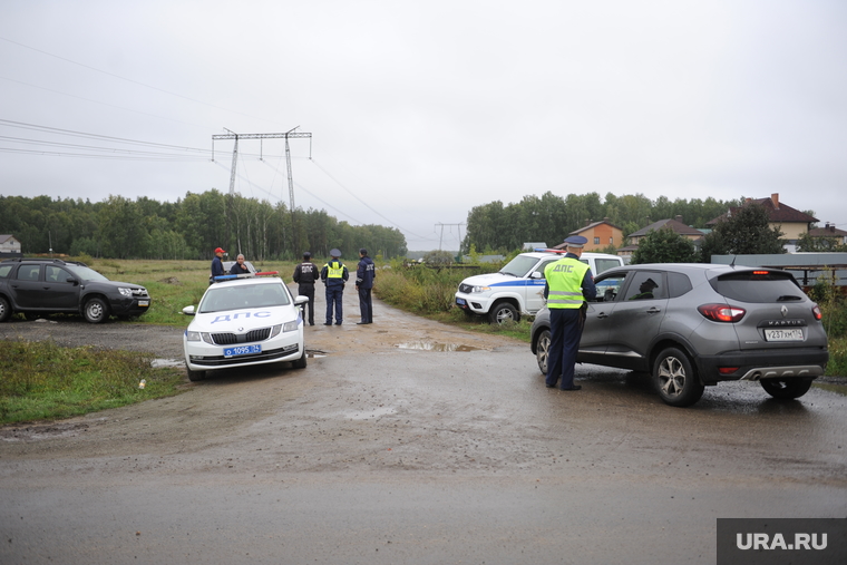 Полиция никого не пускает к месту ЧП