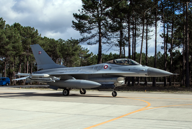 Нато.вооружение. техника. stock, нато, авиация, истребитель, f-16, nato, ф-16, stock