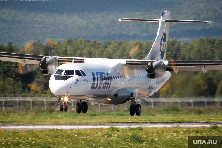 Очередной споттинг в Кольцово. Екатеринбург, utair, ютейр, ютэйр, атр 72