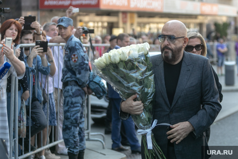 Прощание с Иосифом Кобзоном в Концертном зале им. Чайковского. Москва, траурная церемония, шуфутинский михаил