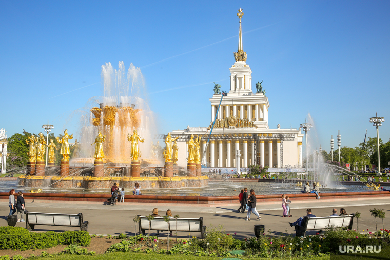 Фонтан "Дружба народов" на ВДНХ. Москва, лето, вднх, фонтан дружба народов