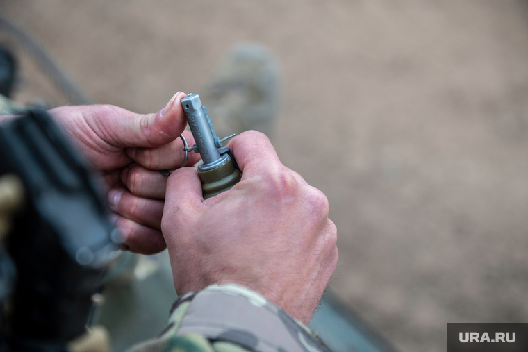 Военная подготовка к службе в зоне СВО. Центр Стрелец.Пермь, оружие, стрелки, спецназ, чвк, граната в руке, сво, армия россии, штурмовики