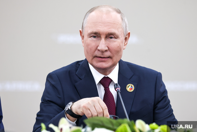 Встречи президента России Владимира Путина с Президентом Республики Бурунди Эваристом Ндайишимийею. Санкт-Петербург, путин владимир