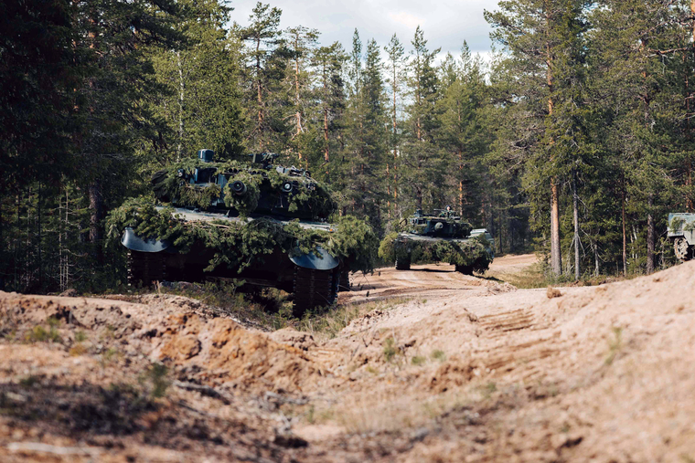 Вооруженные силы Великобритании. stock, нато, танк, Leopard 2, Леопард 2,  stock