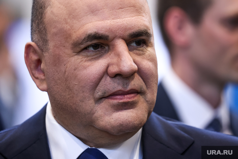 Премьер-министр России Михаил Мишустин во время своего посещения техно-парка "Калибр". Москва, мишустин михаил