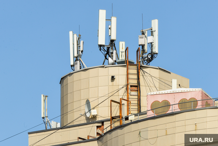 Городские зарисовки. Челябинск, сотовая связь, 4g, сотовый оператор, 5G, антенны сотовой связи, передатчик, 3g