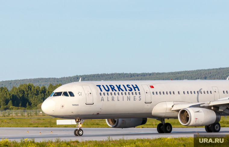 Споттинг в Кольцово. Екатеринбург, аэропорт, airbus А321, турецкие авиалинии, turkish airlines