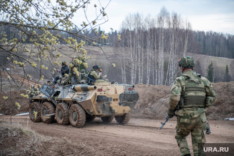 Военная подготовка к службе в зоне СВО. Центр Стрелец.Пермь, бтр, оружие, стрелки, спецназ, чвк, вс рф, сво, армия россии, штурмовики