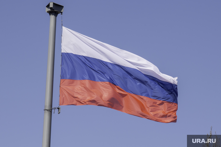 Повседневная жизнь. Пермь, триколор, флаг россии