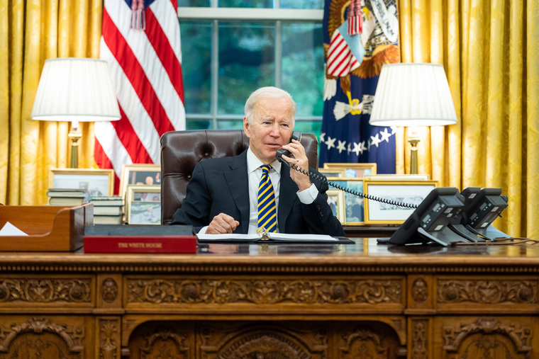Президент США. stock, телефон, Джо Байден, stock