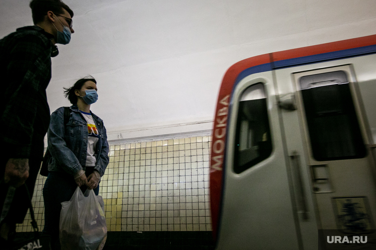 Москва, разное. Москва, метро, студенты, москва, молодая пара