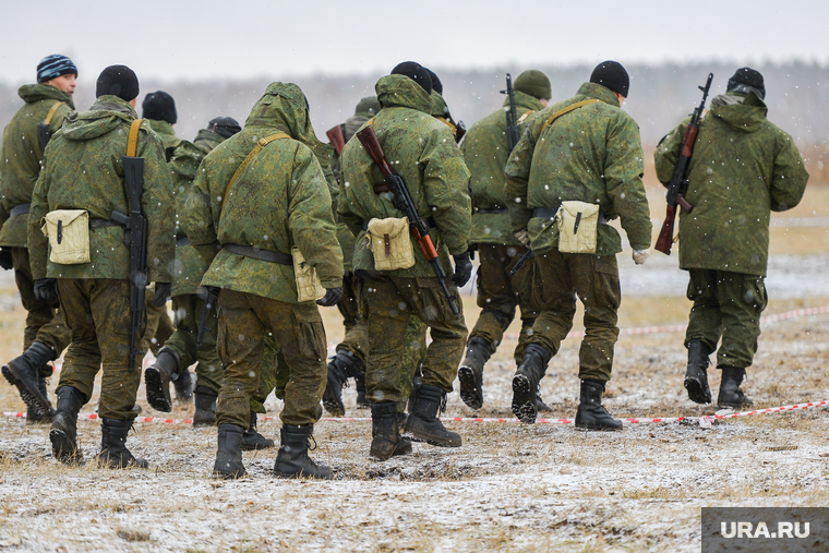 Боевое слаживание мобилизованных на Чебаркульском полигоне ЦВО. Челябинская область, учения, армия, военные, солдаты, оружие, вооружение, война, бойцы, боевые действия, полигон, сво, боевое слаживание