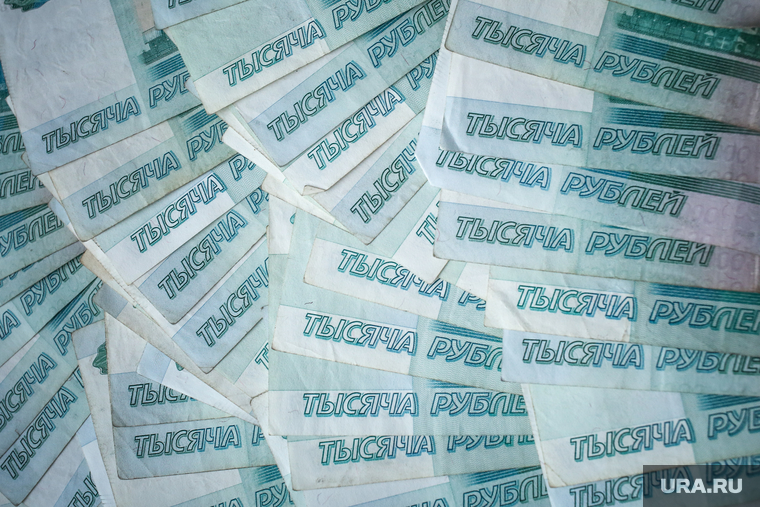Клипарт по теме Деньги.
Москва, пачка денег, банкноты, деньги, рубли, тысячные купюры