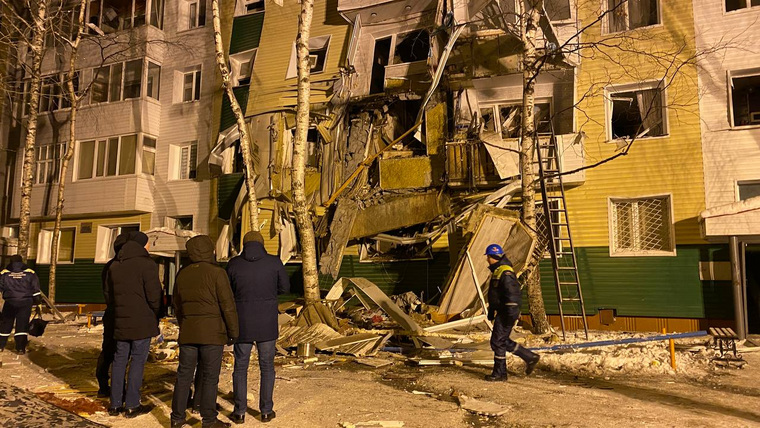 Мэрия Нижневартовска уладила споры о выплатах с жильцами дома, где взорвался газ (архивное фото)
