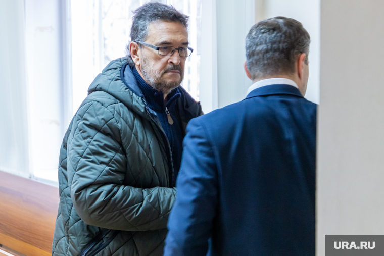 Александр Неустроев пришел на суд за пять минут до начала заседания