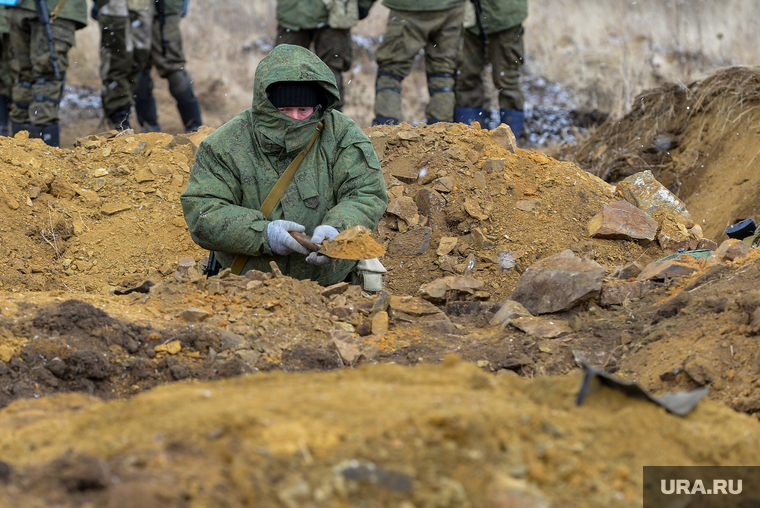 Боевое слаживание мобилизованных на Чебаркульском полигоне ЦВО. Челябинская область, учения, армия, военные, солдаты, оружие, вооружение, война, бойцы, боевые действия, полигон, сво, боевое слаживание