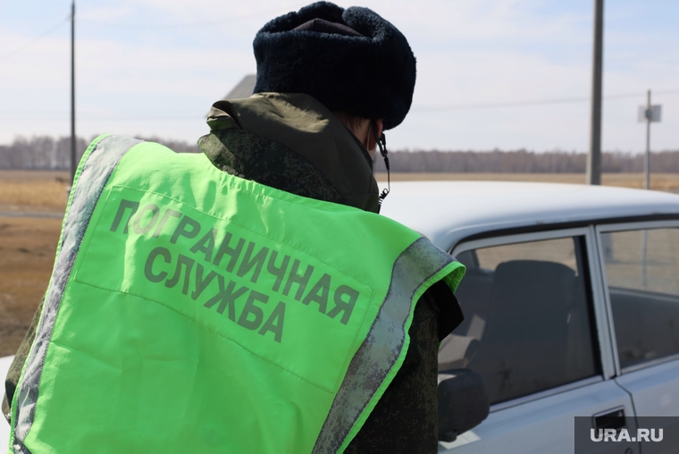 Российско-казахстанская граница. Курган, кпп, пограничная зона, пограничники, граница казахстана