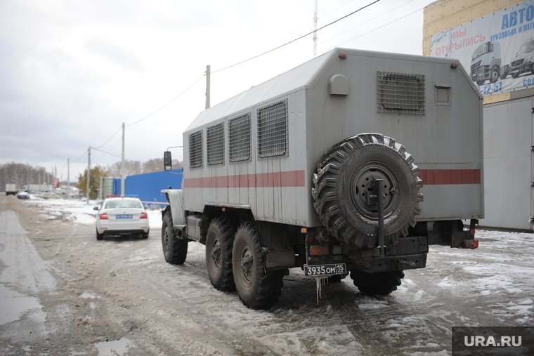 На месте также работает ОМОН Росгвардии