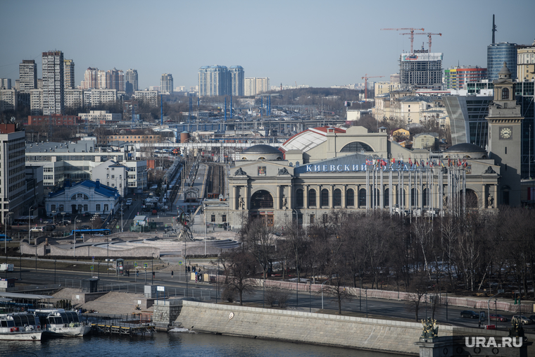 Виды Москвы, киевский вокзал