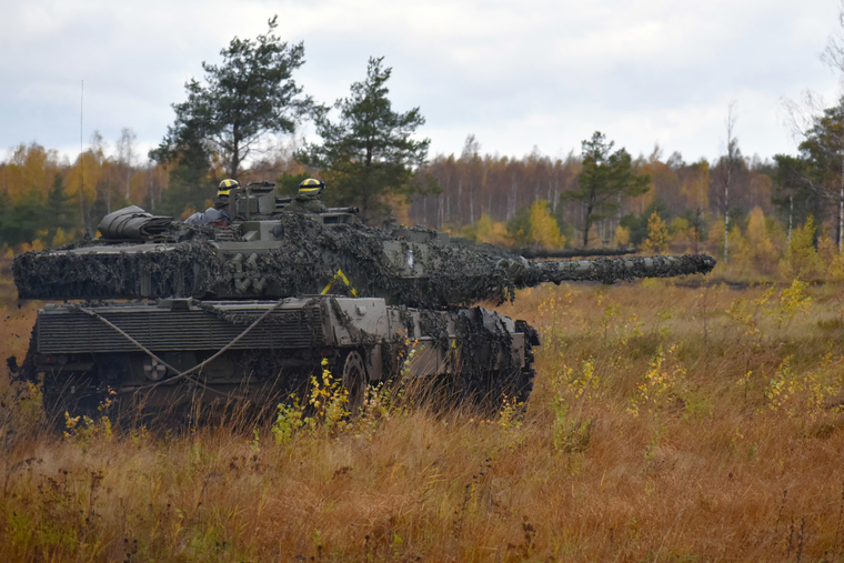 Вооруженные силы Великобритании. stock, нато, танк, Leopard 2, Челленджер, Challenger 2, Леопард 2, stock