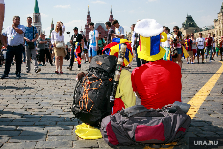 Футбольные болельщики в Москве, колумбийские болельщики, флаг колумбии
