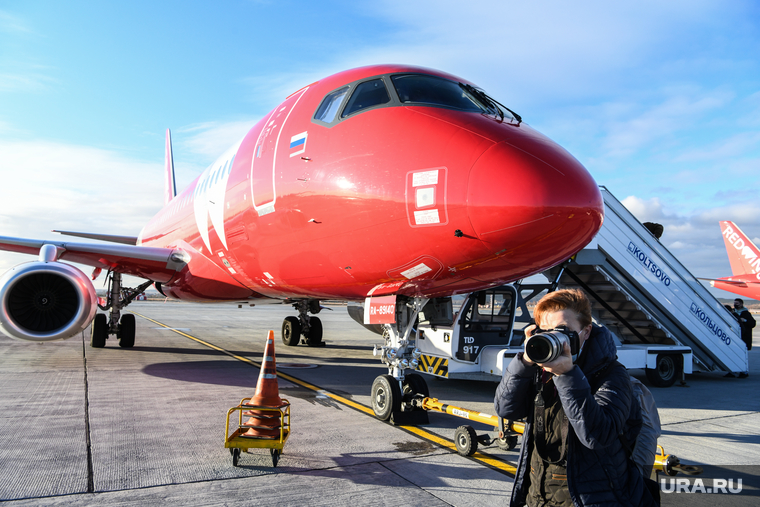 Первый рейс авиасообщения Екатеринбург-Тобольск авиакомпании Red Wings. Екатеринбург, споттинг, самолет, авиакомпания red wings