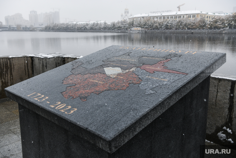 Снег в городе. Екатеринбург, карта екатеринбурга, город екатеринбург, районы екатеринбурга