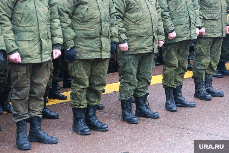 Отправка мобилизованных. Тюмень, армия, военные, солдаты, отправка в армию, военнослужащие, проводы в армию, служба в армии, мобилизация, мобилизованные, отправка мобилизованных, проводы мобилизованных
